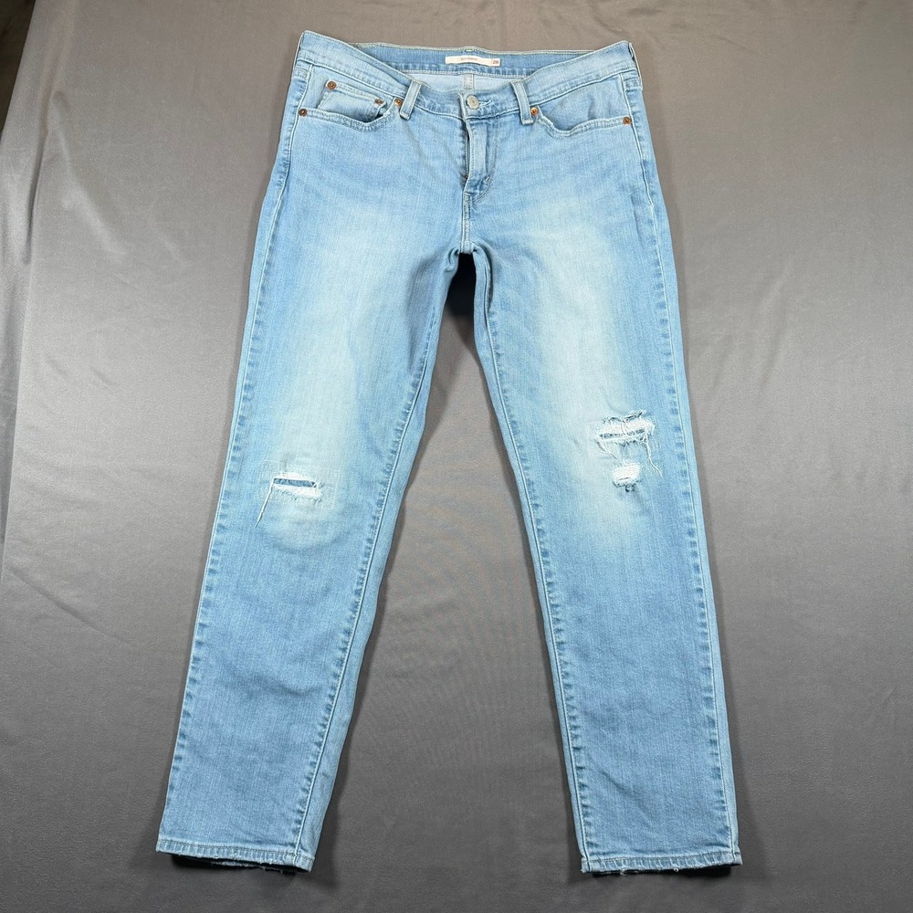 Levi's‎ Boyfriend Women's Size 28 Light Wash Distressed Relaxed Casual Jeans